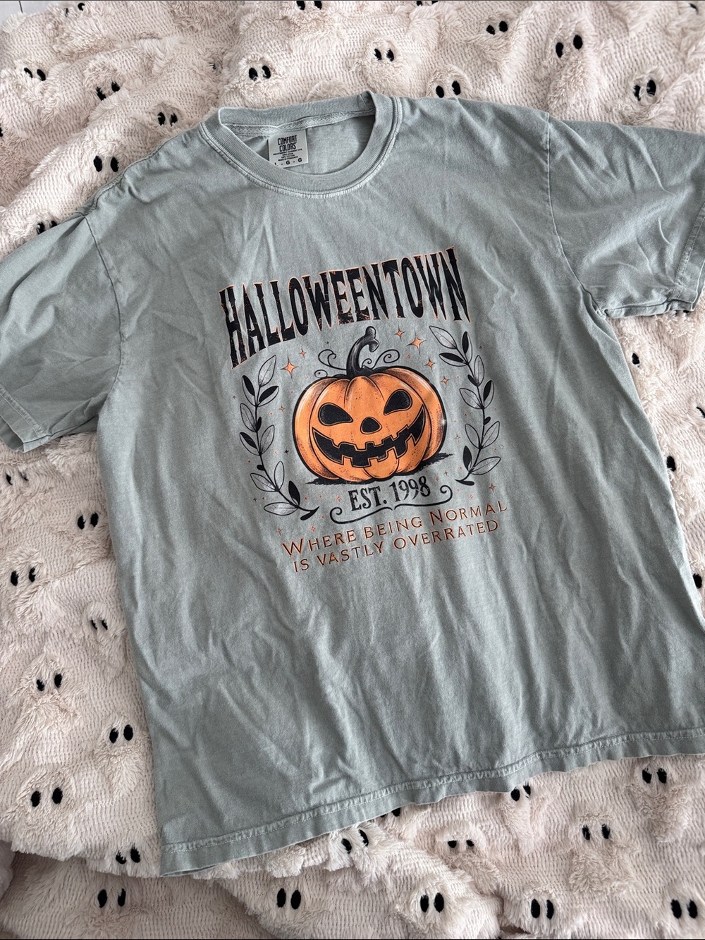 Halloweentown oversized tee